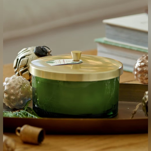 💥🔥Thymes Frasier Fir Heritage 4-Wick Candle - Scented Candle with - Picture 10 of 10